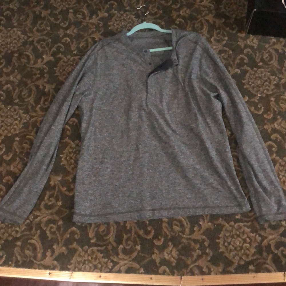Lululemon men’s long sleeve shirt
